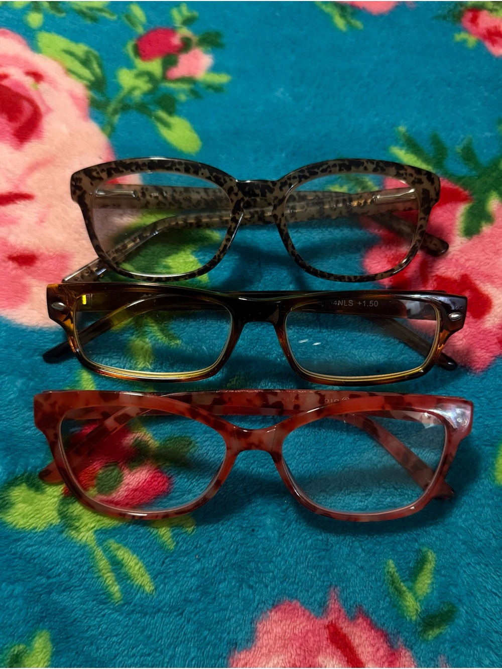 Lot/Bundle of 3 reading glasses in +1.50 strength